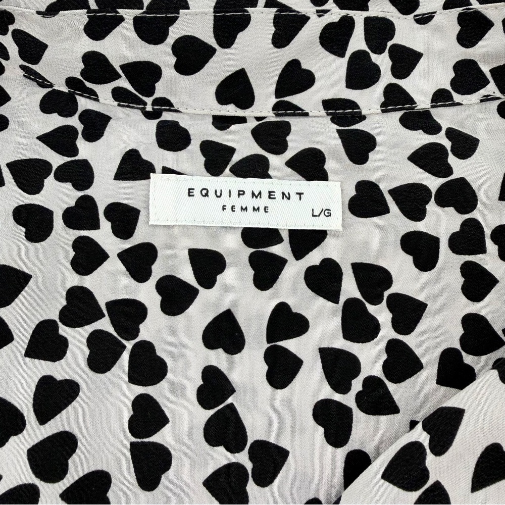 Equipment Femme 100% Silk Heart Print Adalyn Blouse - Gray/Black - Large - Picture 4 of 7